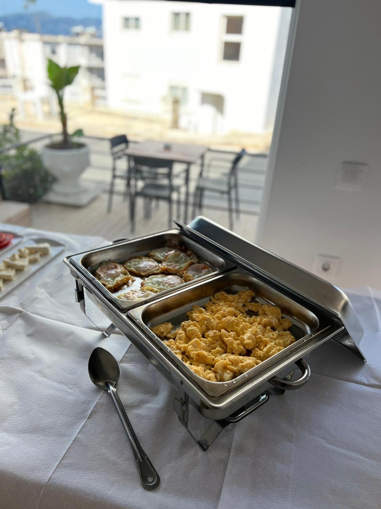 Alnes Hotel Sarande Luaran gambar