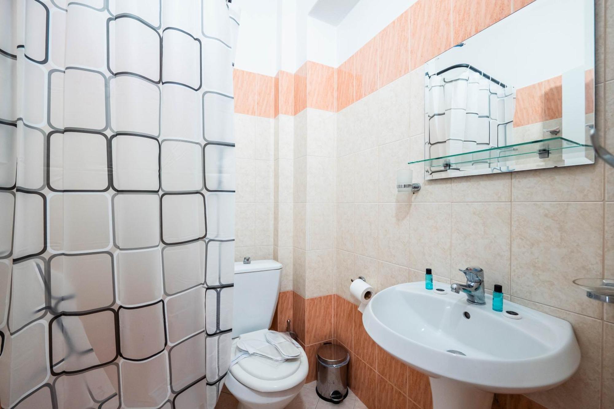 Alnes Hotel Sarande Luaran gambar