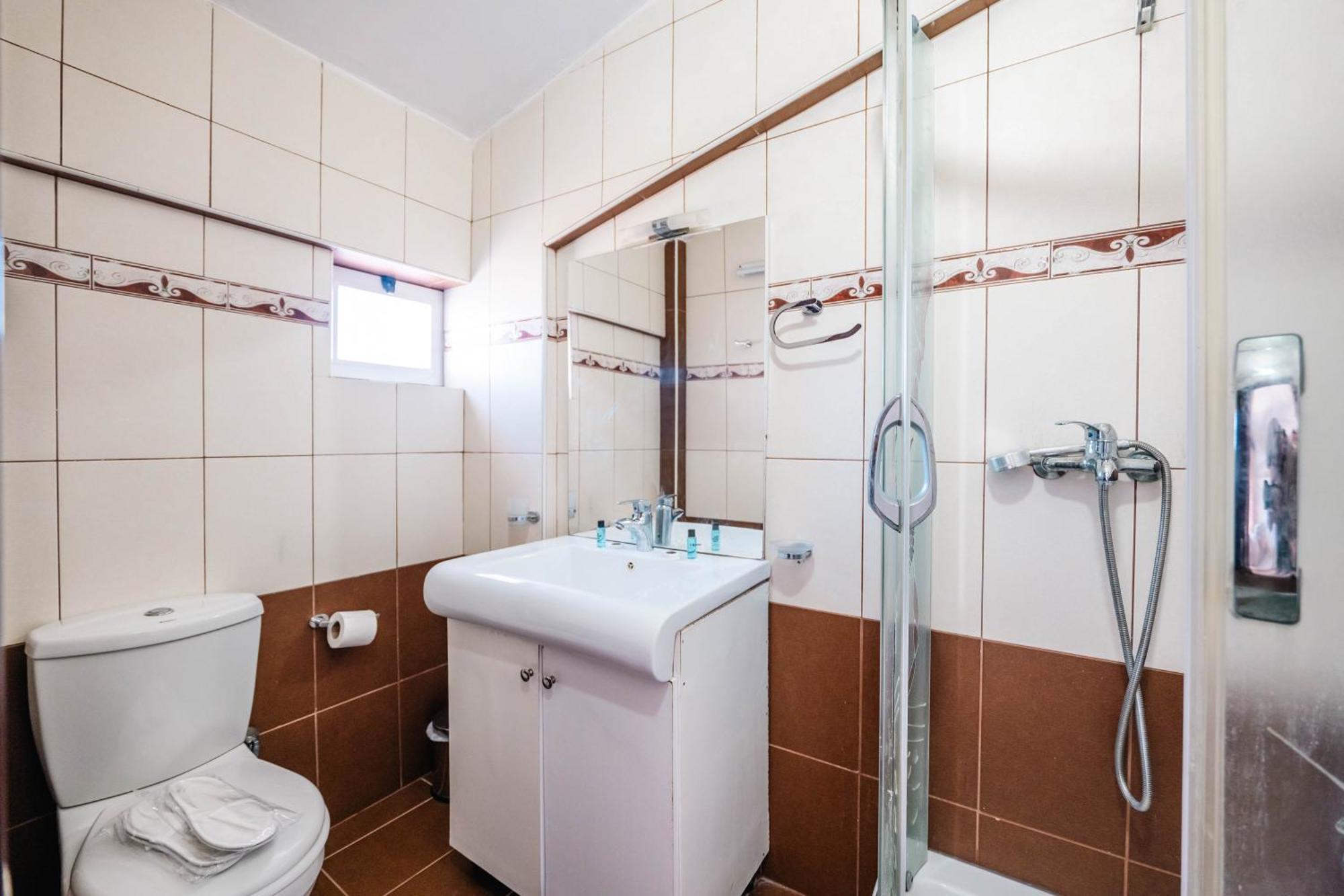 Alnes Hotel Sarande Luaran gambar