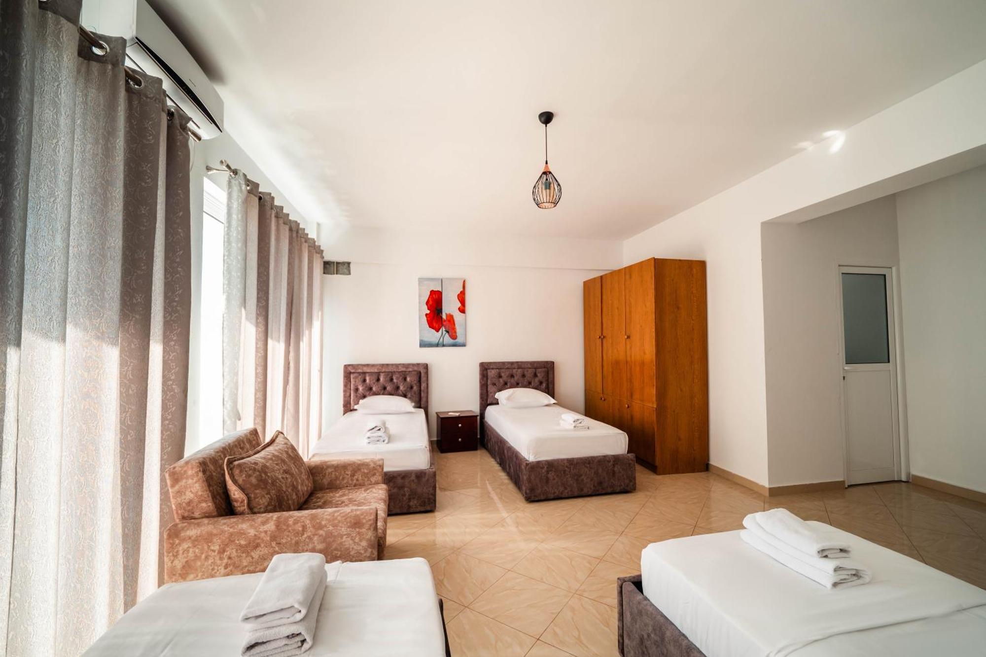 Alnes Hotel Sarande Luaran gambar