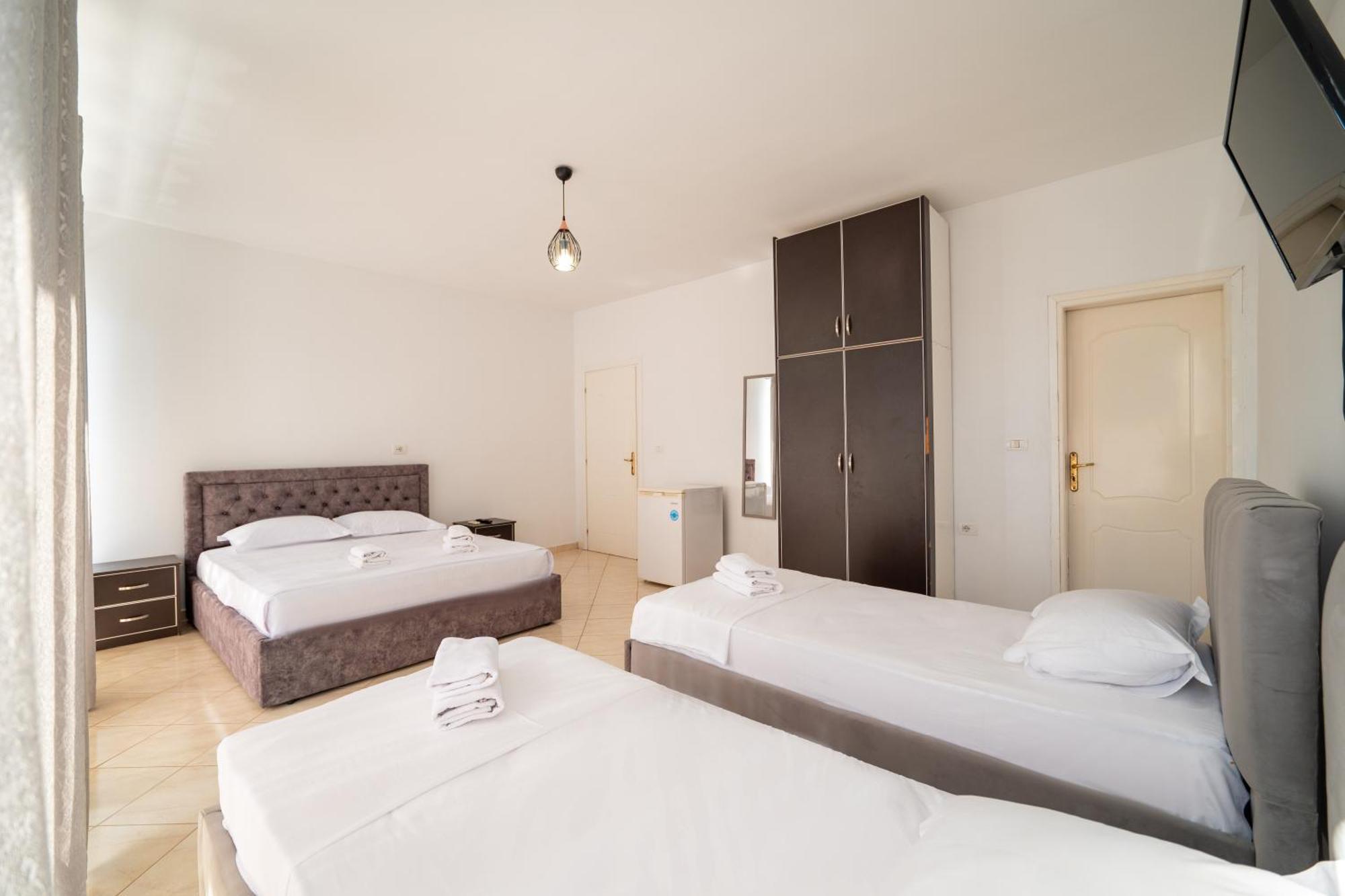 Alnes Hotel Sarande Luaran gambar