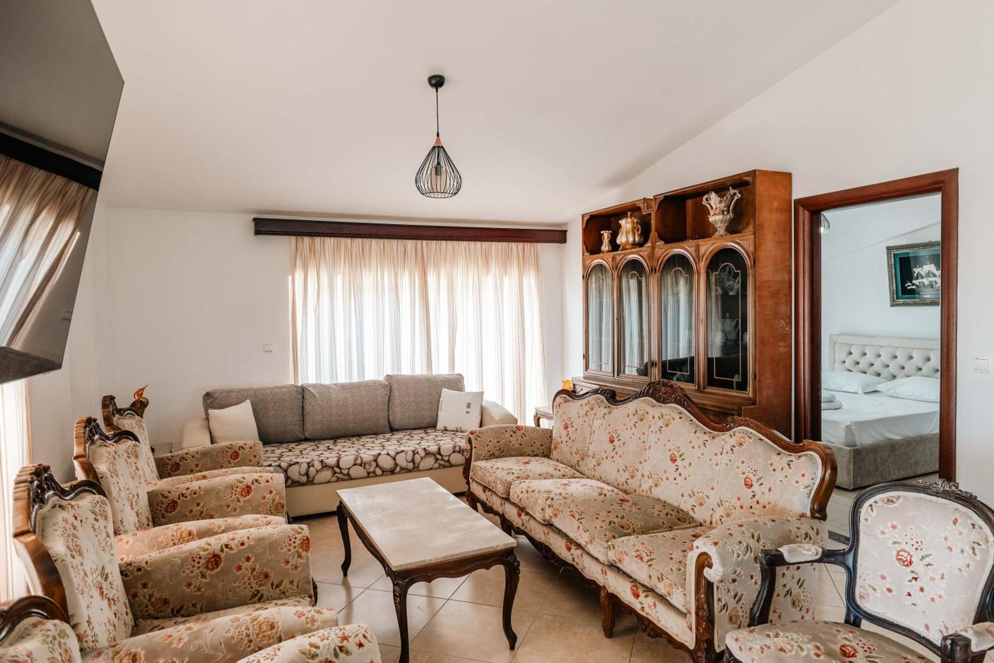 Alnes Hotel Sarande Luaran gambar